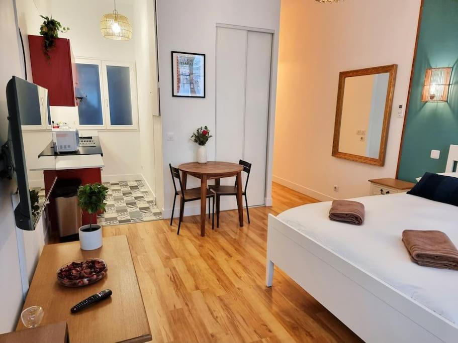 Apartment The Republik - Haussmannien Pres Du Panier Marseilles